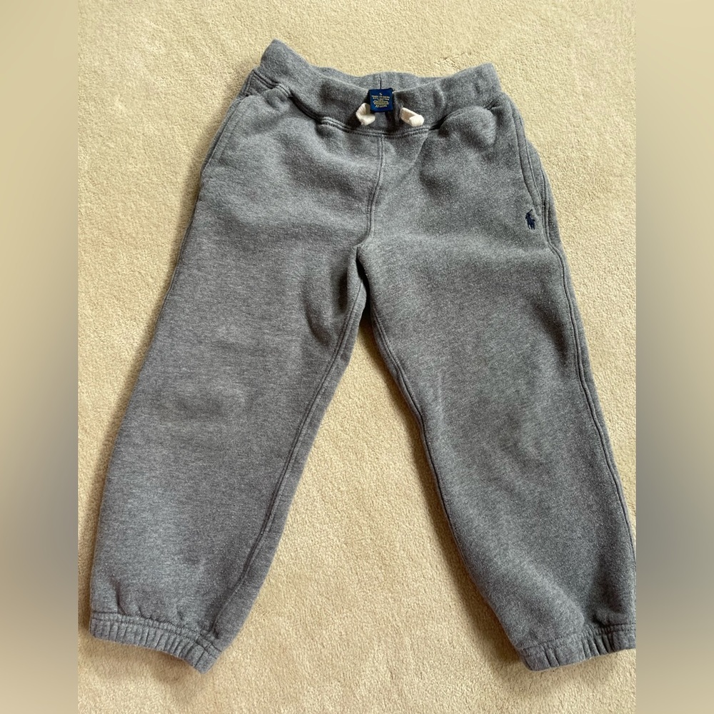 POLO Ralph Lauren -Boy Fleece jogger. PreOwned. Good condition as shown. SZ 5.